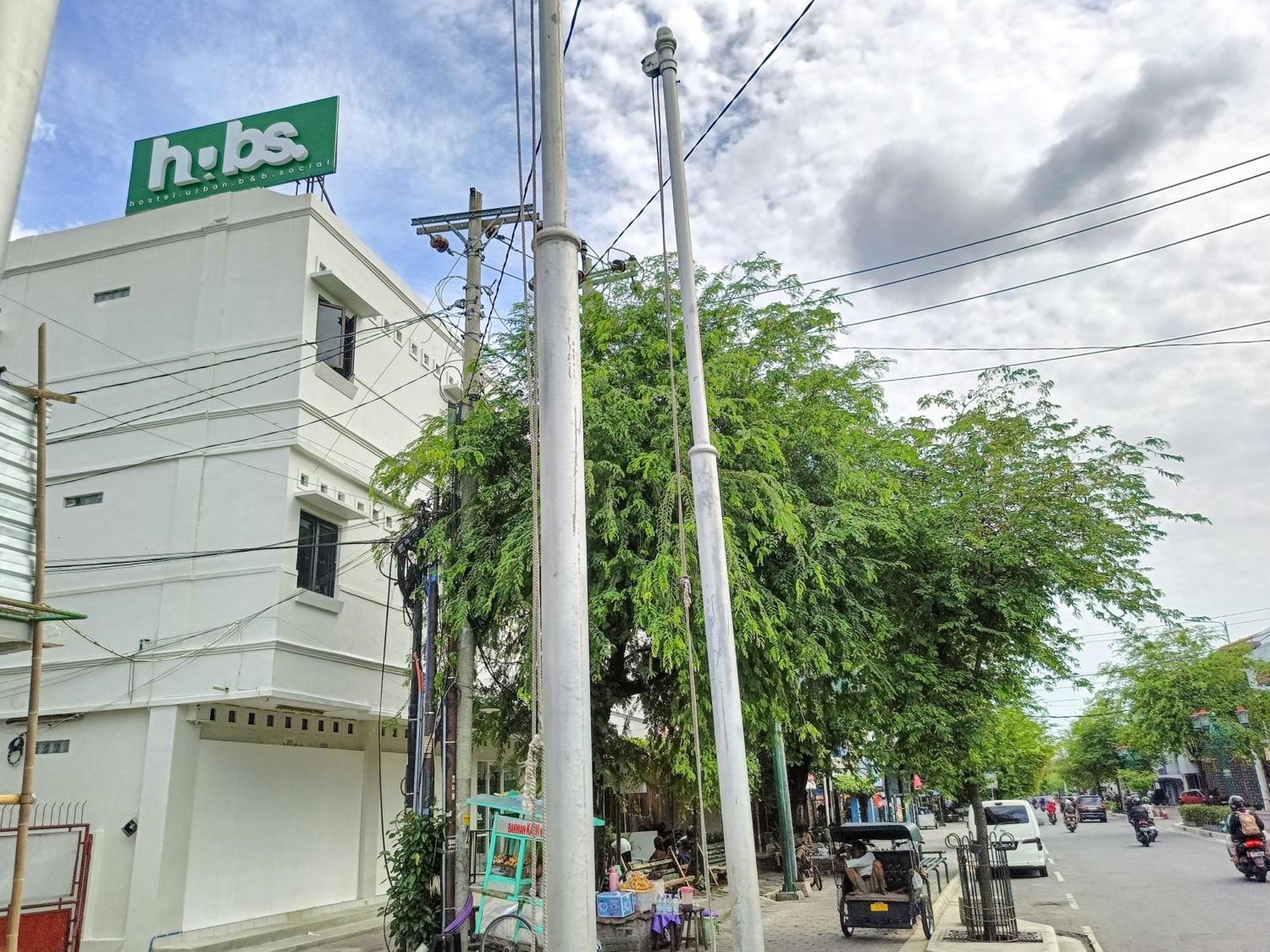 Hubs Hostel Yogyakarta Exterior foto